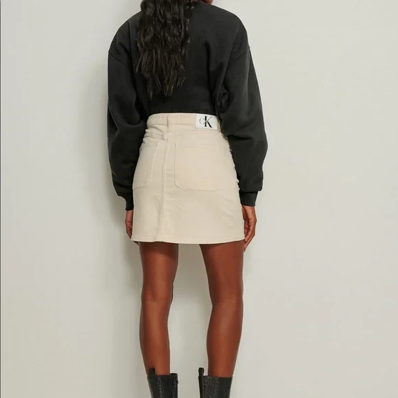Calvin Klein High Rise Mini Skirt_NWT - Picture 5 of 10